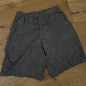 Mens grey lulu lemon pacemaker short